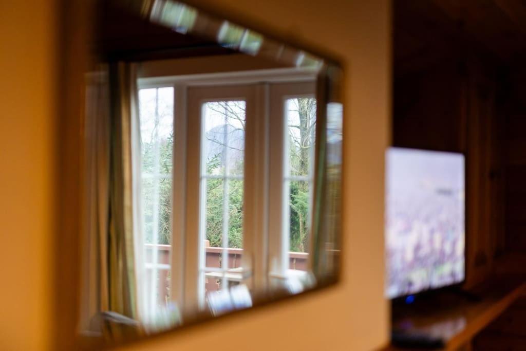Cozy Norwegian Style Log Cabin In Rural Snowdonia - 2 Bedrooms & Parking By Seren Short Stays Ffestiniog Екстер'єр фото
