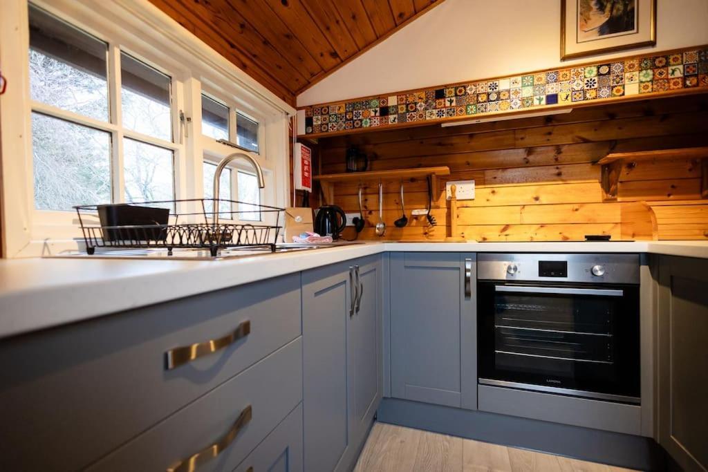 Cozy Norwegian Style Log Cabin In Rural Snowdonia - 2 Bedrooms & Parking By Seren Short Stays Ffestiniog Екстер'єр фото