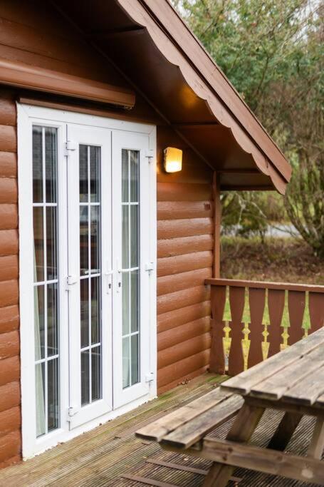Cozy Norwegian Style Log Cabin In Rural Snowdonia - 2 Bedrooms & Parking By Seren Short Stays Ffestiniog Екстер'єр фото
