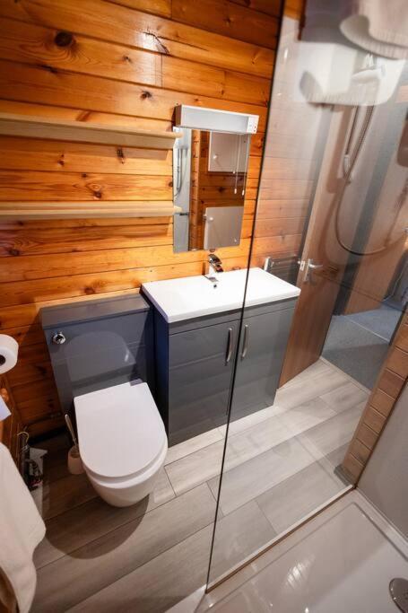Cozy Norwegian Style Log Cabin In Rural Snowdonia - 2 Bedrooms & Parking By Seren Short Stays Ffestiniog Екстер'єр фото