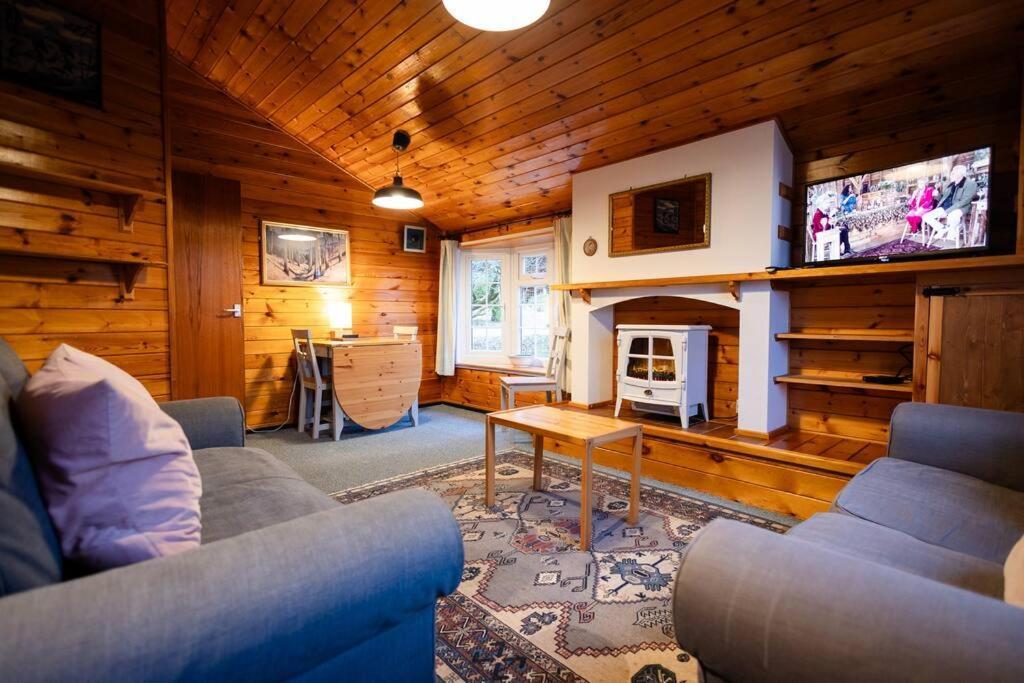 Cozy Norwegian Style Log Cabin In Rural Snowdonia - 2 Bedrooms & Parking By Seren Short Stays Ffestiniog Екстер'єр фото